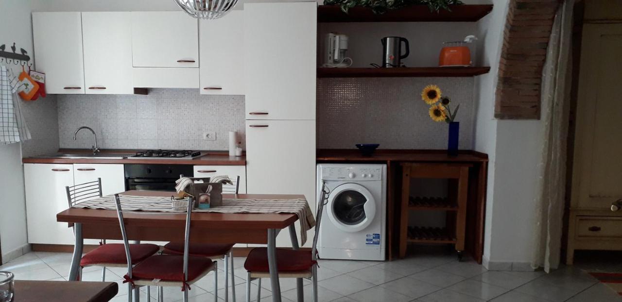 Villa Happy Flat à Riparbella Extérieur photo