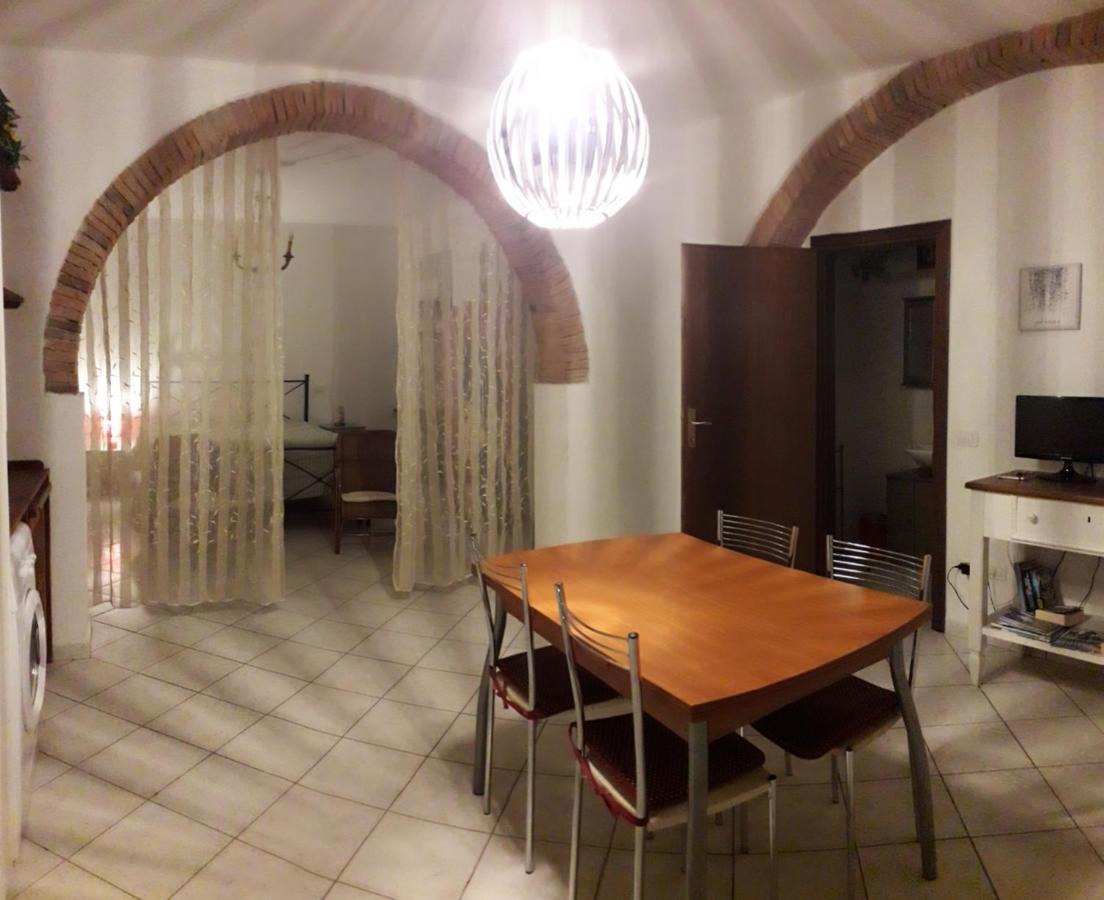 Villa Happy Flat à Riparbella Extérieur photo
